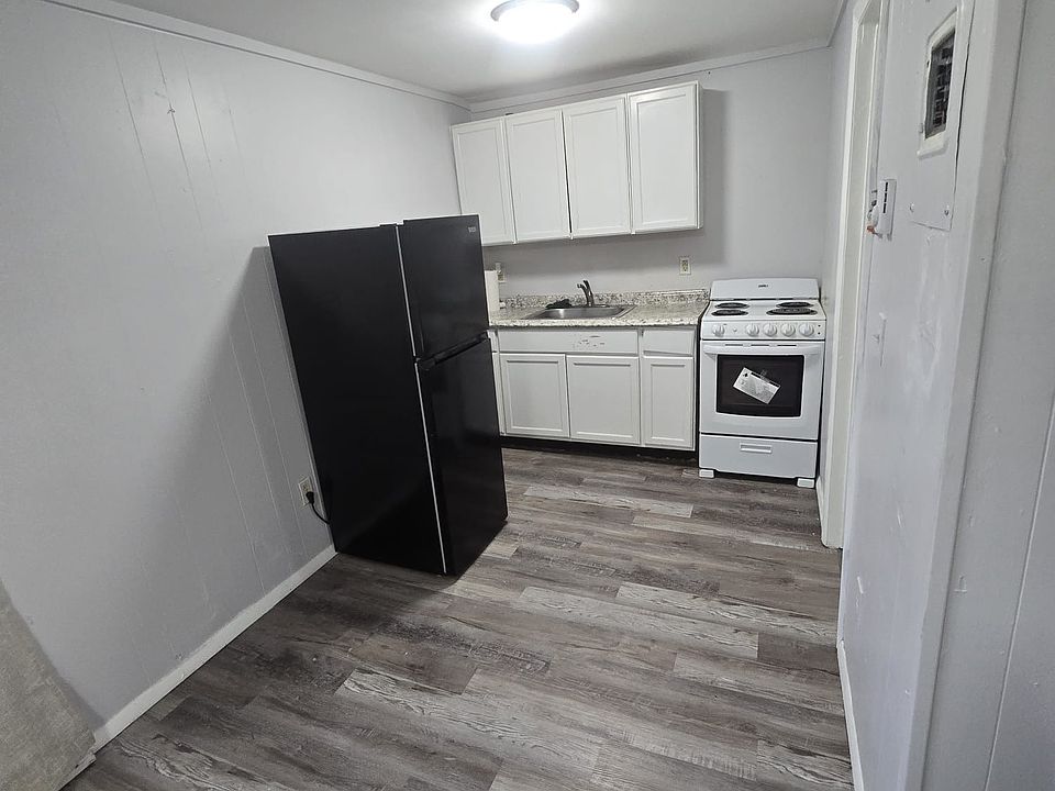 2nd image of 15 Beaumont Estates Ln #10C