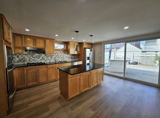 767 6th St, Secaucus, NJ 07094