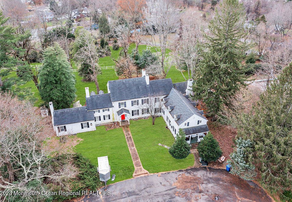 1st image of 911 Middletown Lincroft Road