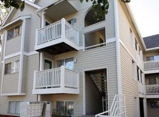 1105 Louisiana St APT 10, Lawrence, KS 66044
