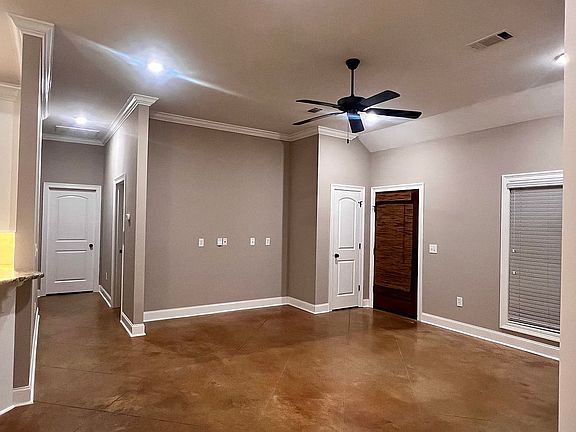 Family Room/Hallway (View 2)