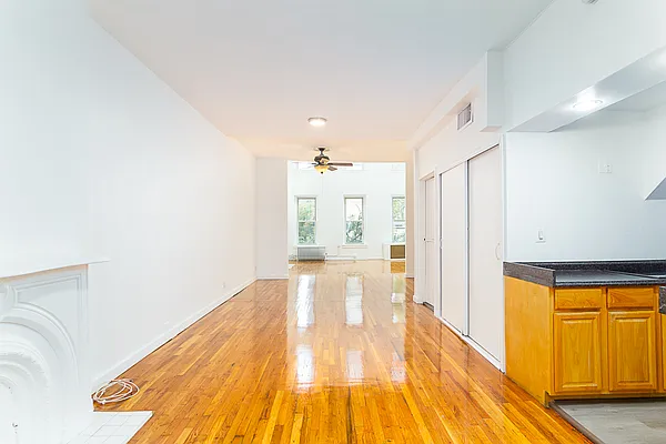 Rented by Oxford Property Group | media 2