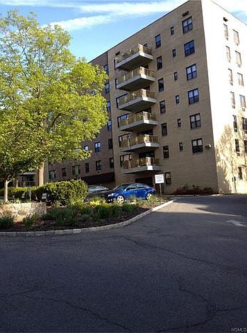 1st image of 35 Stewart Pl APT 702