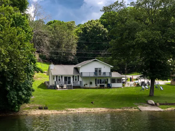 1174 Penobscot Dr, Soddy Daisy, TN 37379
