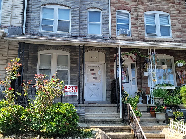 1220 Spruce St #5 — Photo 32