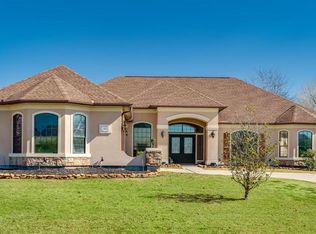 12 Somerton Dr, Montgomery, TX 77356