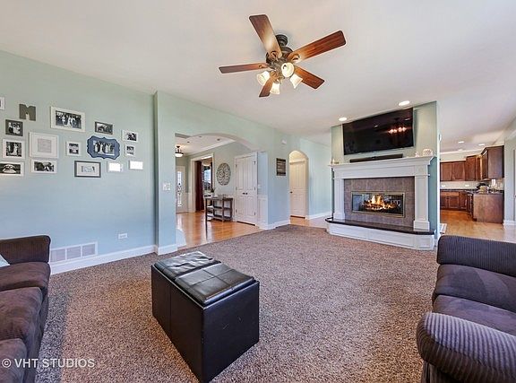 2nd image of 24924 Chalk Hill Ct