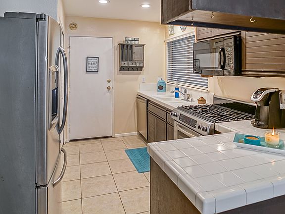 3rd image of 26111 McBean Pkwy Unit 72