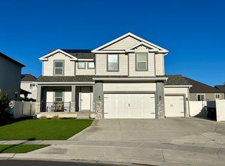 7287 N Clear Sky Ln, Eagle Mountain, UT 84005