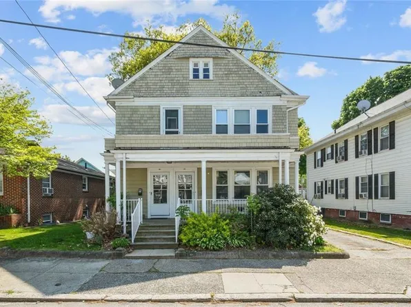 46 Auburn St, Pawtucket, RI 02860