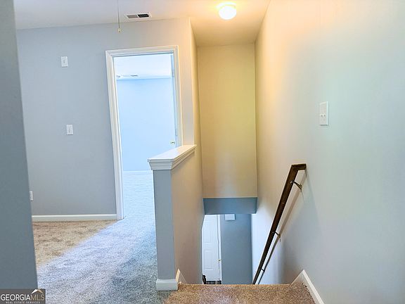 5th image of 1851 Devon Dr SW