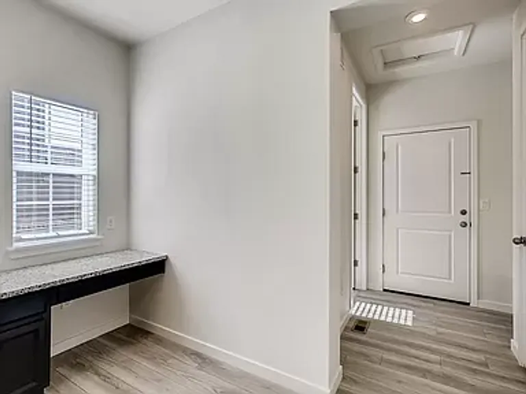 17713 Olive St — Photo 9