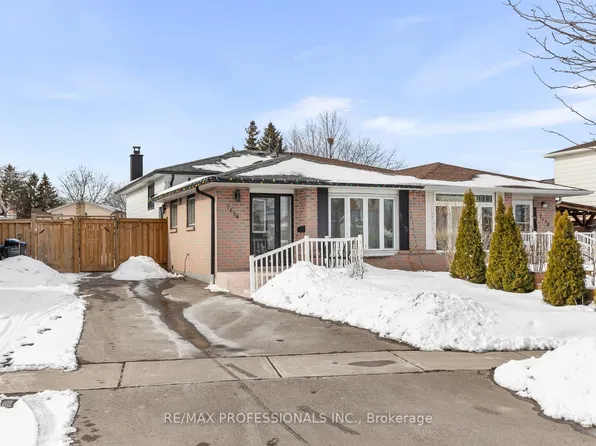 7656 Priory Cres, Mississauga, ON L4T 3H5