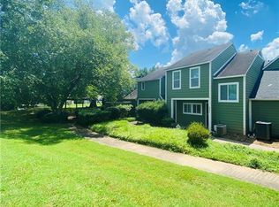 8221 Feather Ln, Charlotte, NC 28212