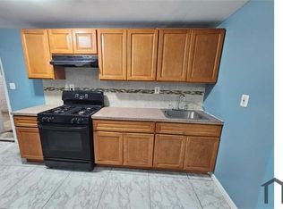 201 Shephard Ave #B1, Newark, NJ 07112