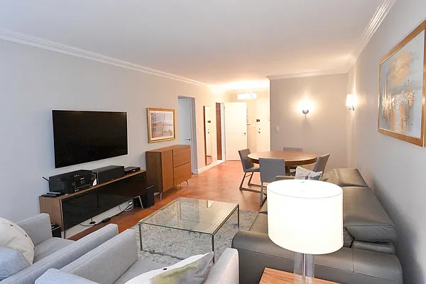 Rented by Nest Seekers International | media 2