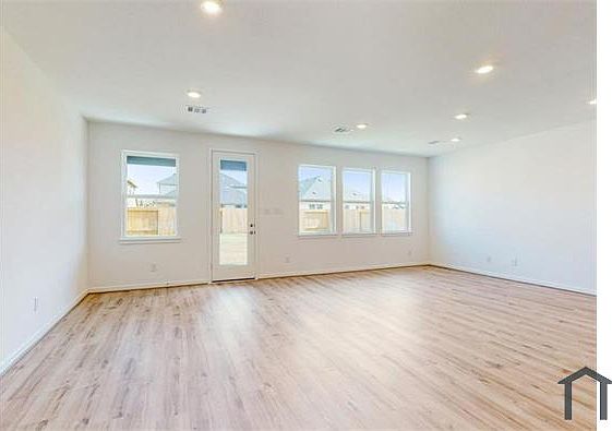 2nd image of 21614 Shadowbrook Birch Dr