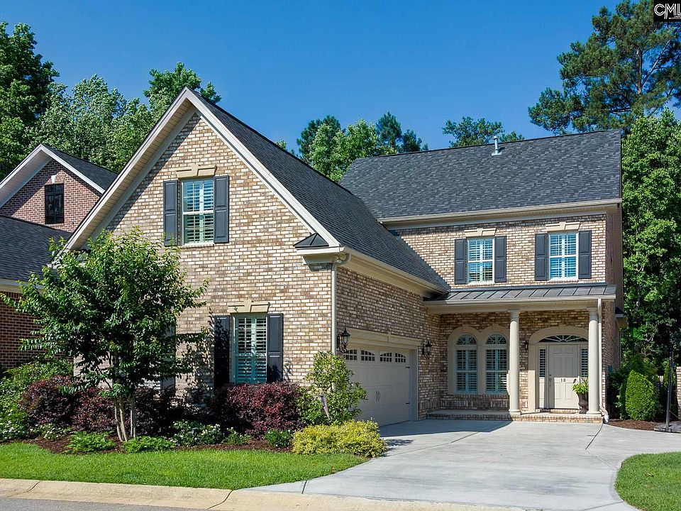 1st image of 18 Oakman Ct W