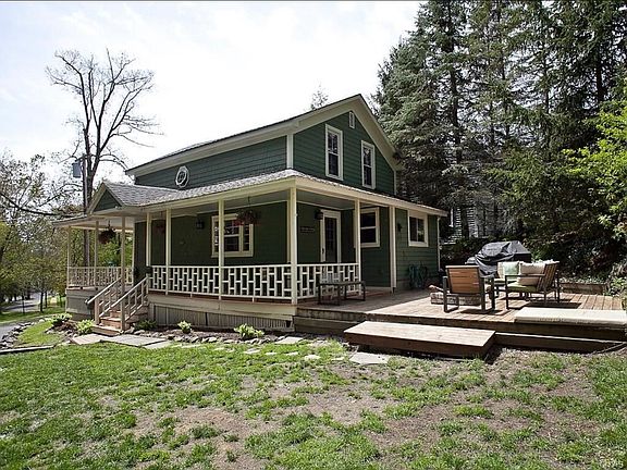 2nd image of 7 Corwin St