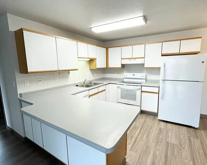 2885 Glen Creek Pl #5 — Photo 4