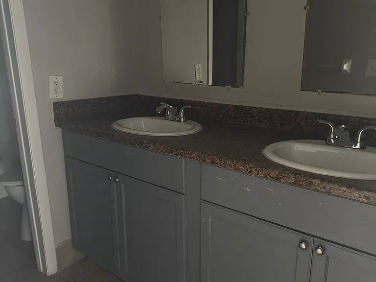 Cocoa Hilltop Apartments — Photo 24