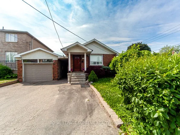 109 Regina Ave, Toronto, ON M6A 1R5