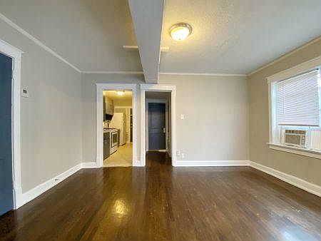 5th image of 110 N Indiana Ave APT 1N