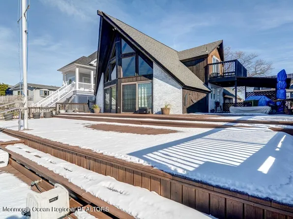 19 Osprey Drive, Toms River, NJ 08753