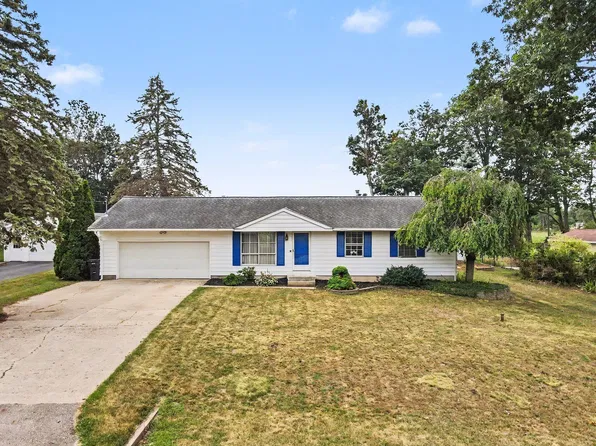 1684 Selly Oak Ave, Dorr, MI 49323