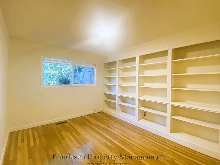 77 Sunny Hill Dr — Photo 13