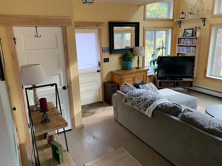 Side Entryway