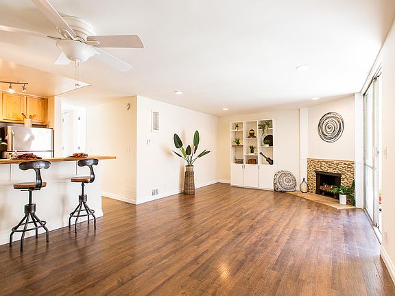 5th image of 6305 Green Valley Cir Unit 115