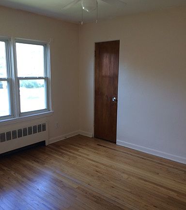 4th image of 6116 Carvel Ave APT B3
