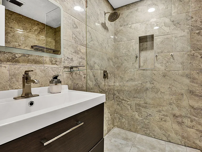 149 Southwind Cir — Photo 7
