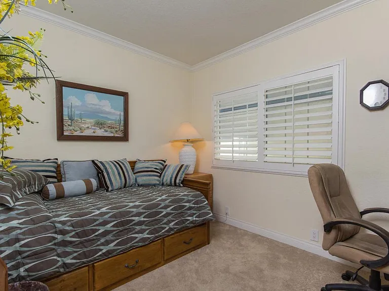 BRAND NEW BEDS, BEACHY BEDSPREADS COMING FOR SUMMER!