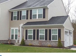 9 Hawkswell Cir, Oreland, PA 19075
