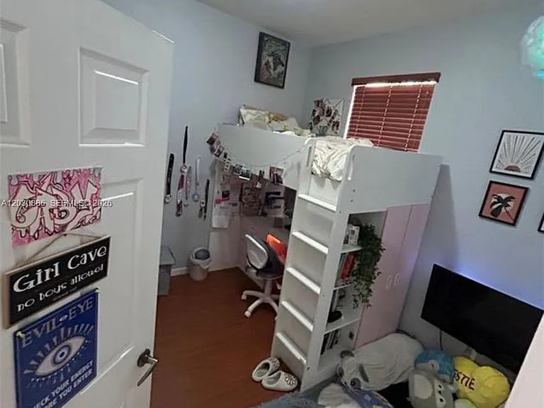 15372 SW 9th Way — Photo 7