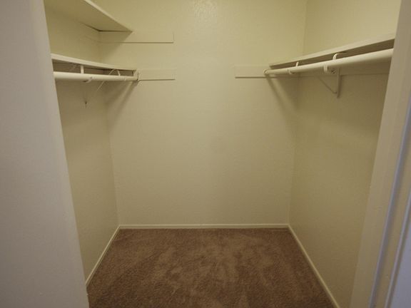 3rd image of 5725 N Maroa Ave #118