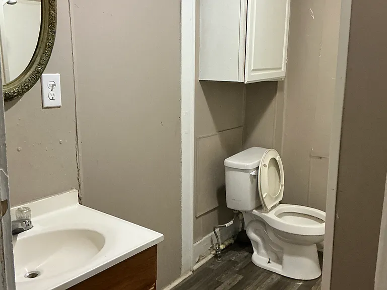 612 W Adams St #1 — Photo 3