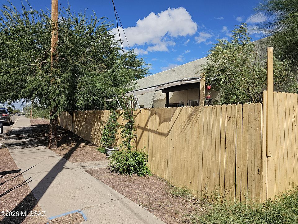1st image of 2525 S 8th Ave