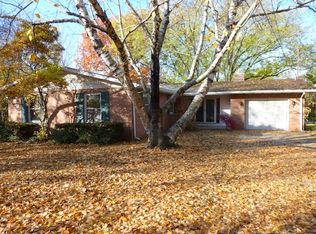 716 Sherman St, Aurora, IL 60505