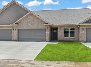 1164 Waterloo St, Troy, OH 45373