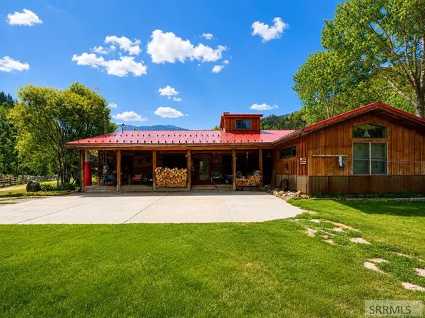 9 Hughes Crk, North Fork, ID 83466