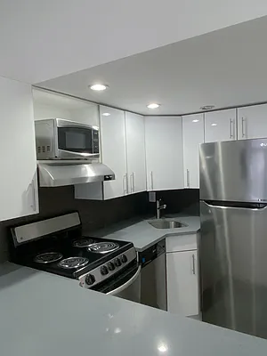 Rented by Mallory Management Corp | media 9