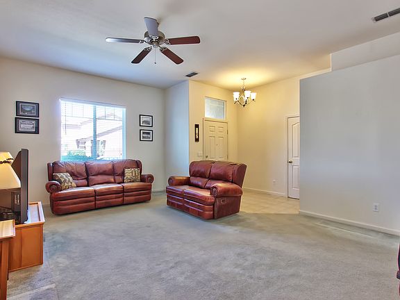 3rd image of 1665 Killdeer Way