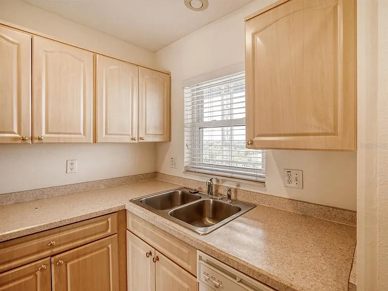 4939 Floramar Ter #904 — Photo 7