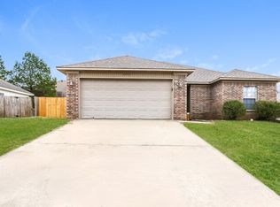 2995 Wild Berry Dr, Benton, AR 72015