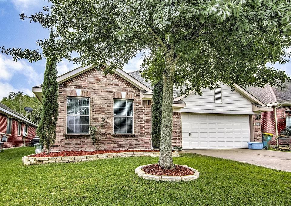 1st image of 10510 Lauren Creek Dr