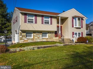 960 Ramsay Rd, Warminster, PA 18974