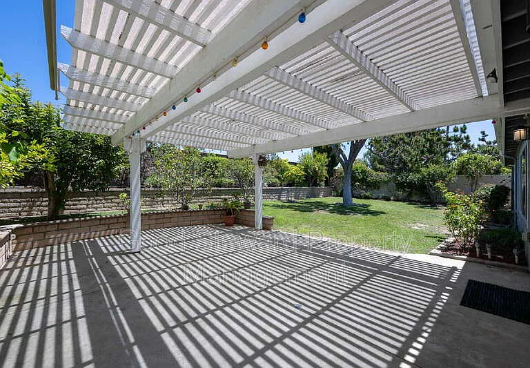 20251 Avenida Del Norte — Photo 31